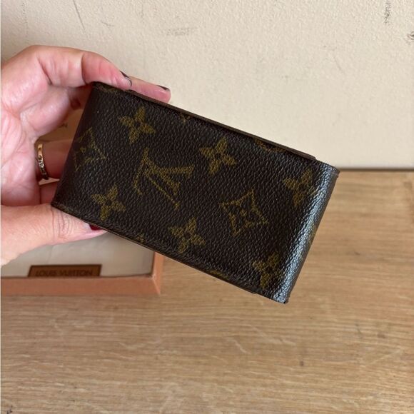 Authentic Louis Vuitton monogram case - Picture 4 of 6